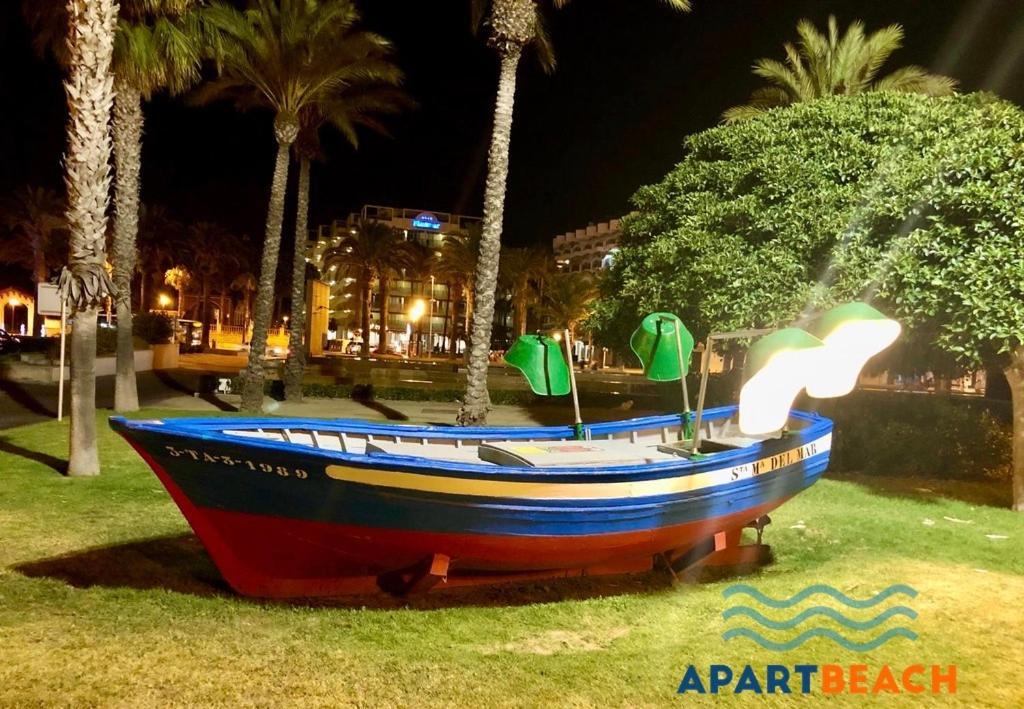 Apartbeach Cye 6 Climatizado Y Junto Playa Salou Bagian luar foto
